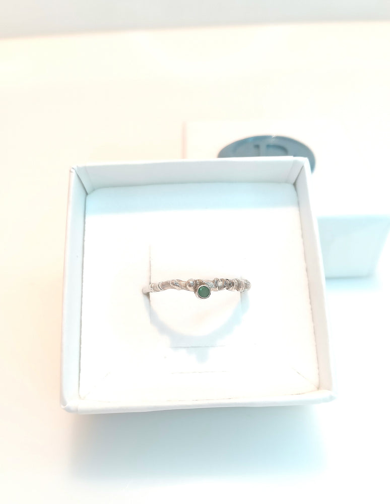 
                  
                    Entangled Ring mit Geburtsstein
                  
                
