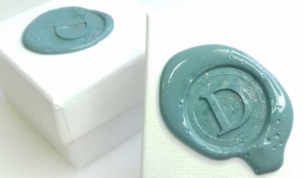 Breiter, handgefertigte Ring aus recyceltem Silber